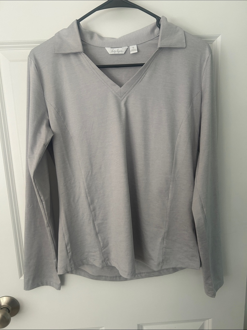 Lady Hagen Light Gray V-Neck Long Sleeve Collared Top
